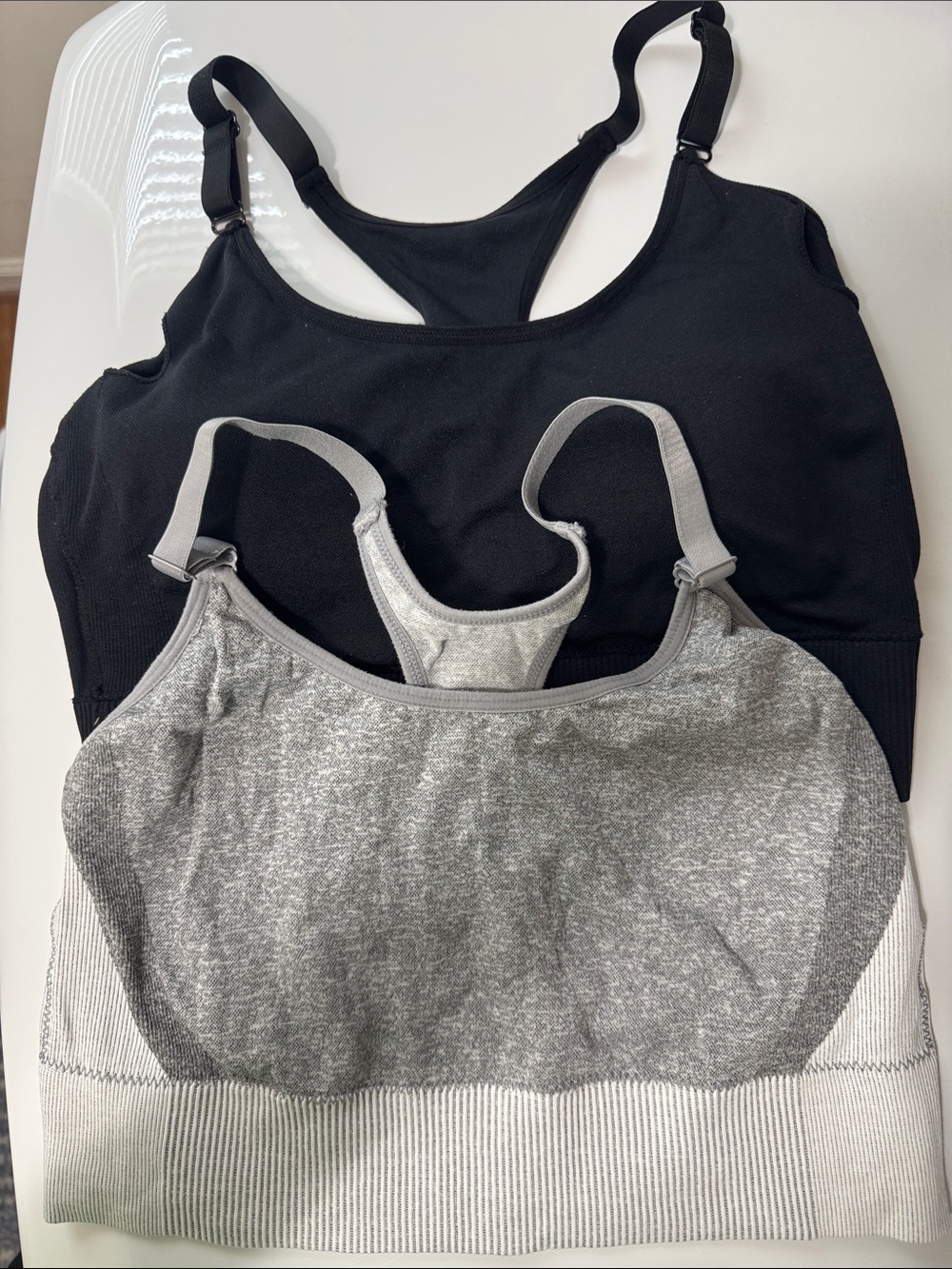 Seamless Racerback Sports Bra Pack — Black & Gray